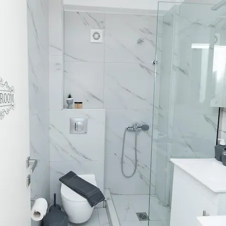 Apartment E&s Balaska Kavala